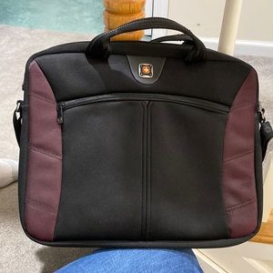 Swiss tech laptop case